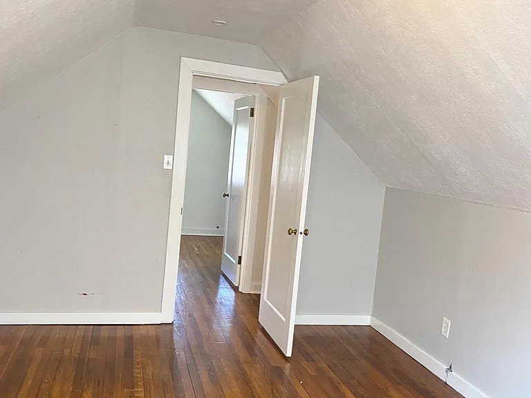 209 Marose Dr — Photo 9