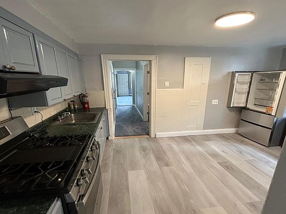 4th image of 4137 Boyd Ave Floor 1