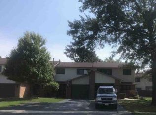 6835 Brementowne Rd, Tinley Park, IL 60477