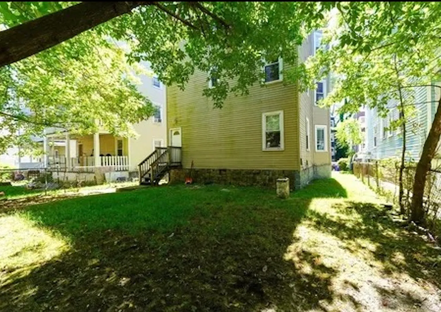 3 bed, 3285 sqft, $3,300 — Photo 2