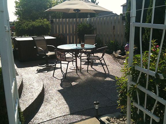 4th image of 15736 Mulberry Dr