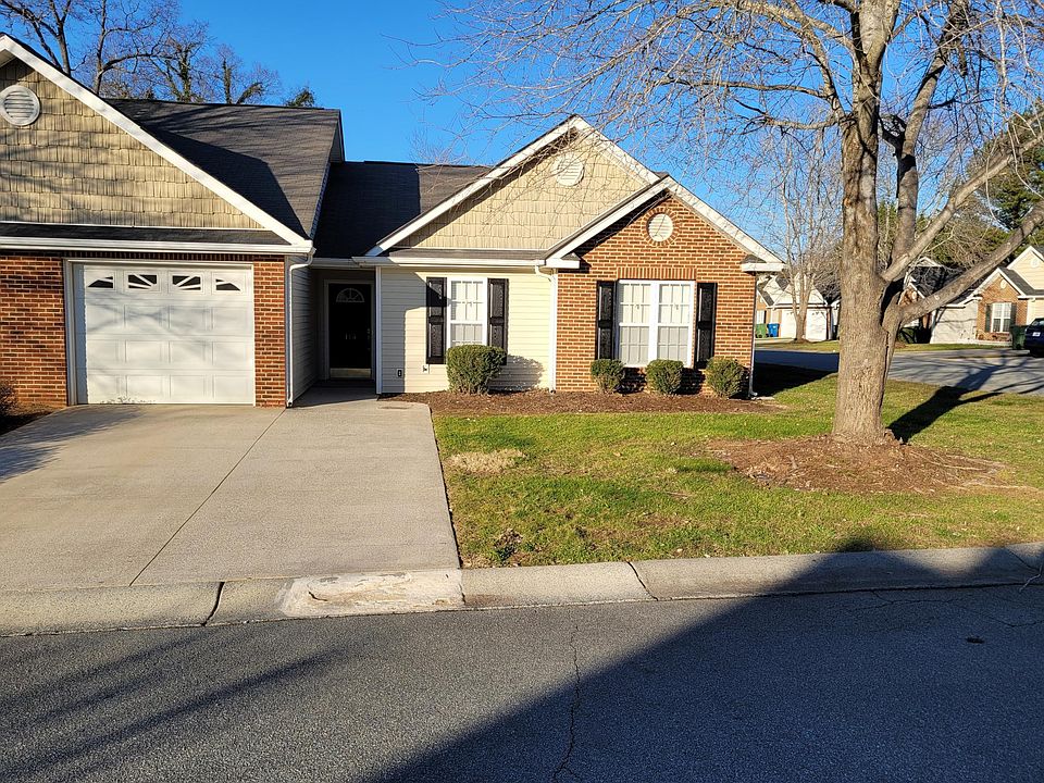 1st image of 115 Edinburgh Ct #115