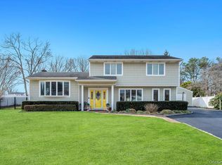 68 Hill Drive, Bohemia, NY