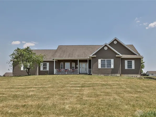 144 Romans Rd, New Vienna, OH 45159