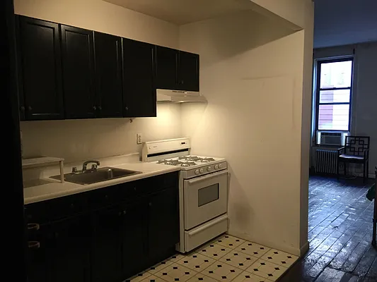 Sold by iList, LLC | media 19