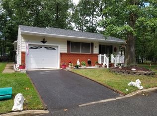 2 Michigan Ave, Whiting, NJ 08759
