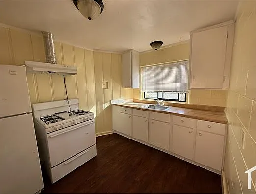 156 W Baxter St #160 — Photo 6