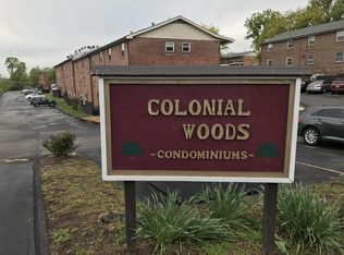 6905 Colonial Woods Dr APT 4, Saint Louis, MO 63129