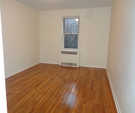 3rd image of 6384 Saunders St APT 6A