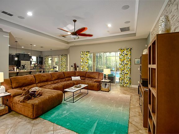 4th image of 690 MAJESTIC EAGLE Drive #1