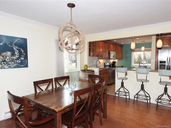 199 Gregory Blvd APT A6, Norwalk, CT 06855