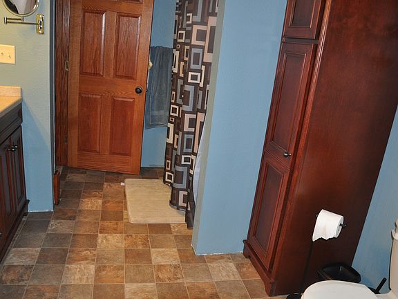 2nd image of 672 Milford St