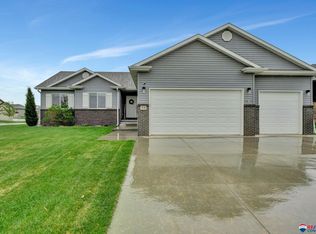7131 Lilee Ln, Lincoln, NE 68516