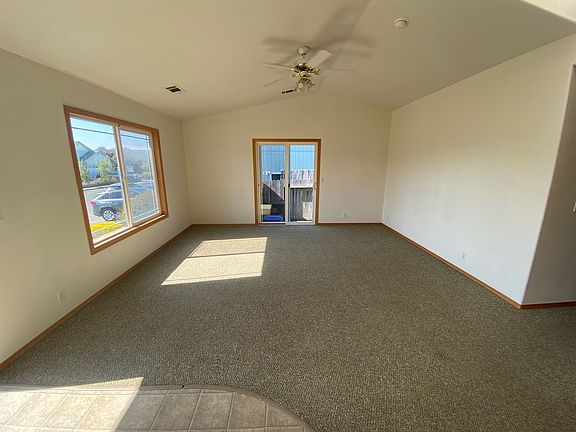 3rd image of 1624 Chanterelle Dr #A