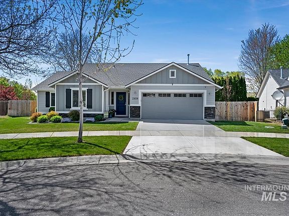 4th image of 2404 E Clackamas Ct