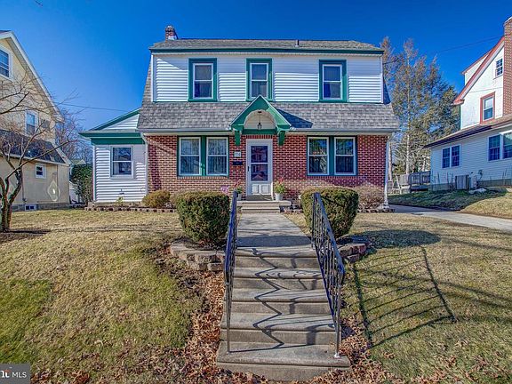 2nd image of 716 Foss Ave