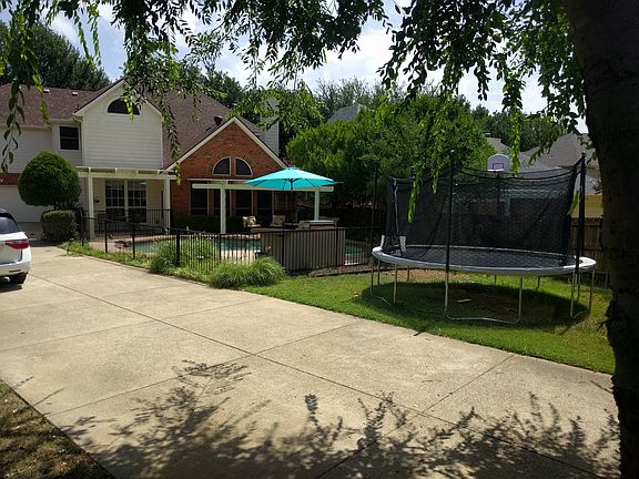 3rd image of 7317 Edgewood Dr