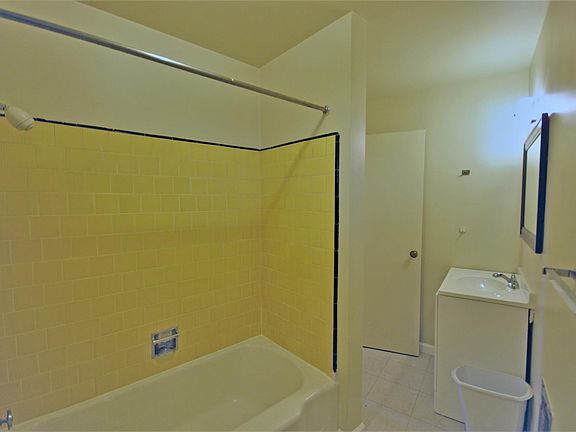 5th image of 3301 Pacific Ave APT 22