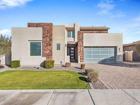 4th image of 3284 E ORLEANS Drive