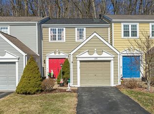 129 Commons Dr, Oakmont, PA 15139