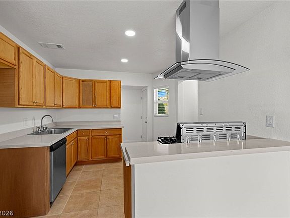 5th image of 6629 Burgundy Way