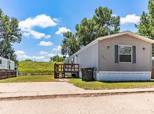 229 S Prairie Ln, Mandan, ND 58554