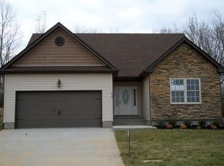 658 Fox Hound Dr, Clarksville, TN 37040