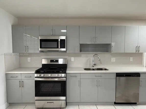 3720 NW 116th Ter, Fort Lauderdale, FL 33323