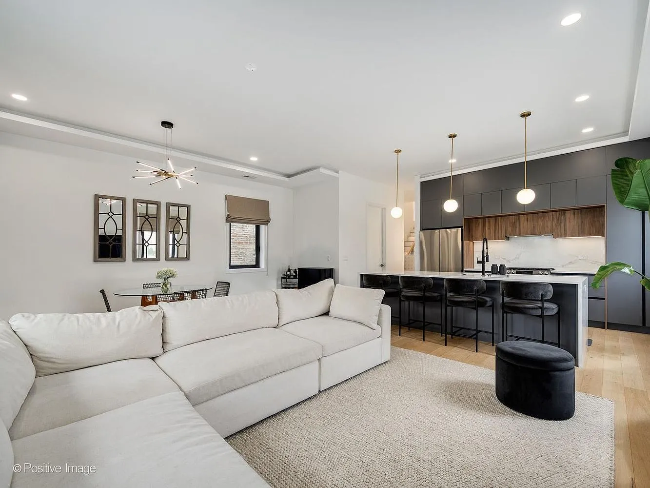 3 bed, $4,250 — Photo 4