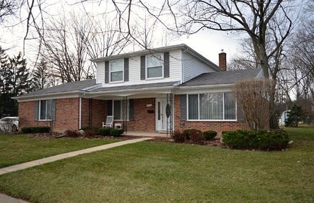 1st image of 2815 Pebble Creek Dr