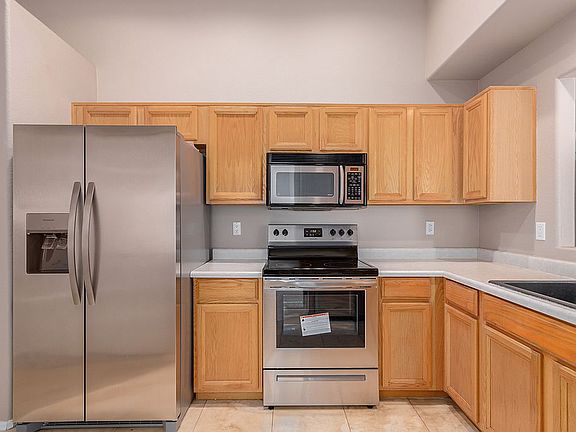 Brand new stove and refrig