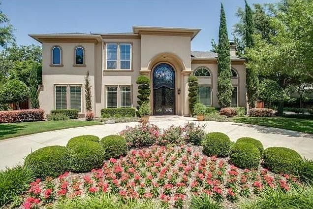 1st image of 4847 Holly Tree Dr