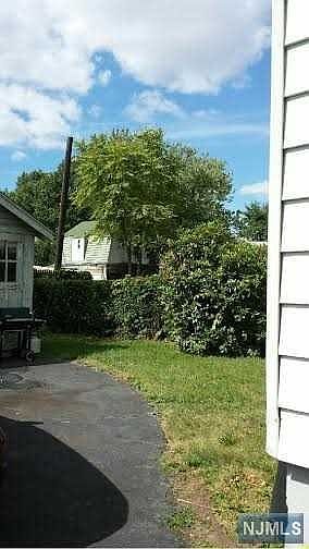 2nd image of 17 Bellevue Ave