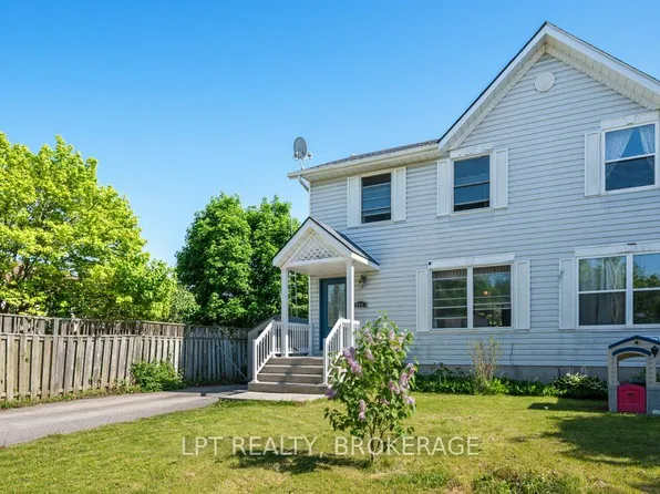 994 Uxbridge Cres, Kingston, ON K7M 8K7