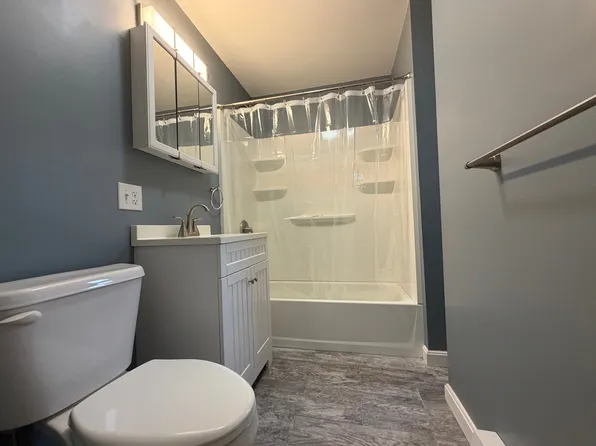 88 Nye St #1, New Bedford, MA 02746