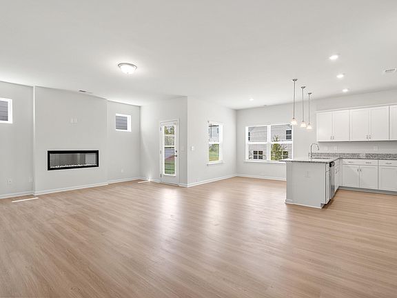 4th image of 155 Andros Dr