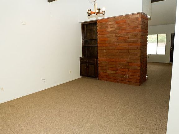3rd image of 7500 Stockdale Hwy APT E