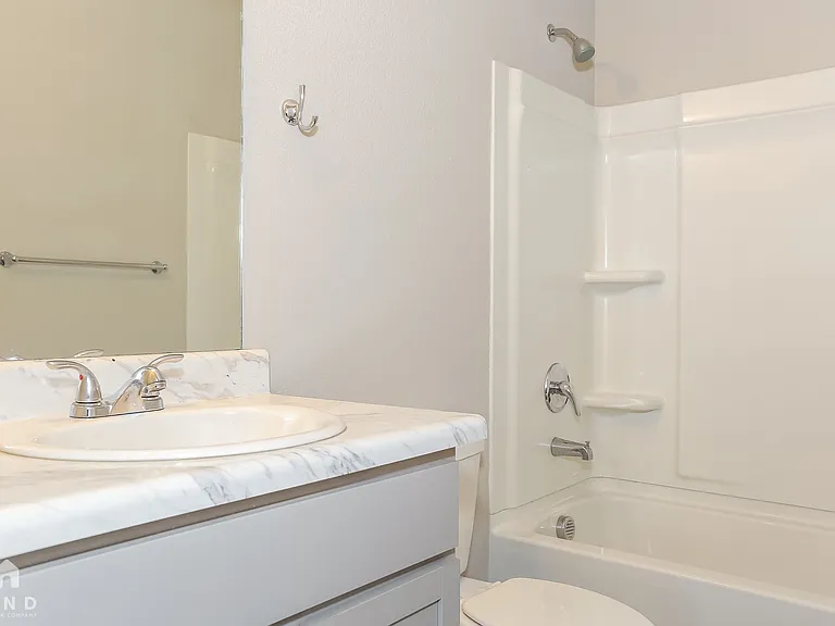 2240 Mary Alice Dr — Photo 16