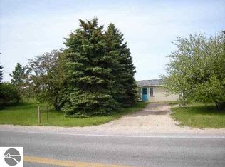232 Potter Rd W, Traverse City, MI 49696