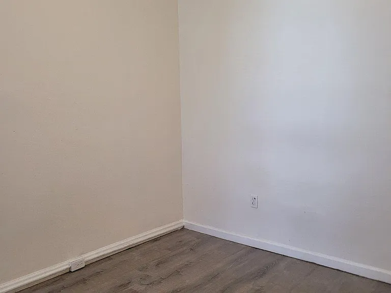 2334 N Gratz St — Photo 9