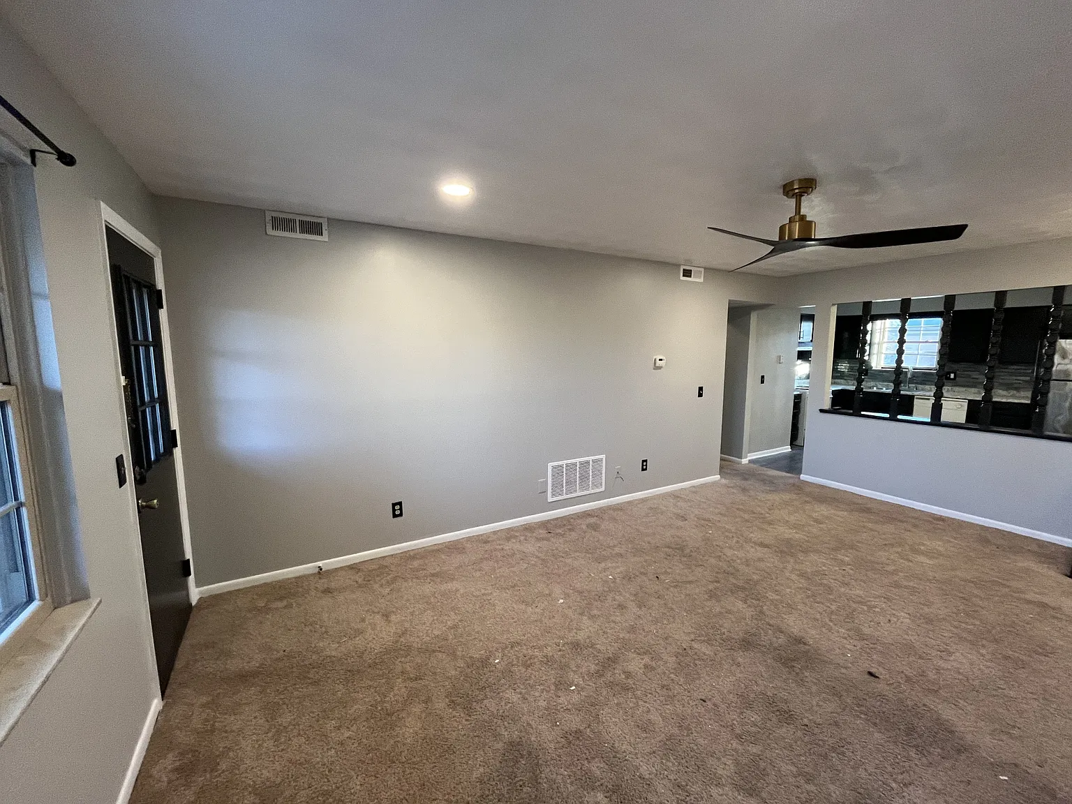 550 Kitrina Avenue - 1 — Photo 2