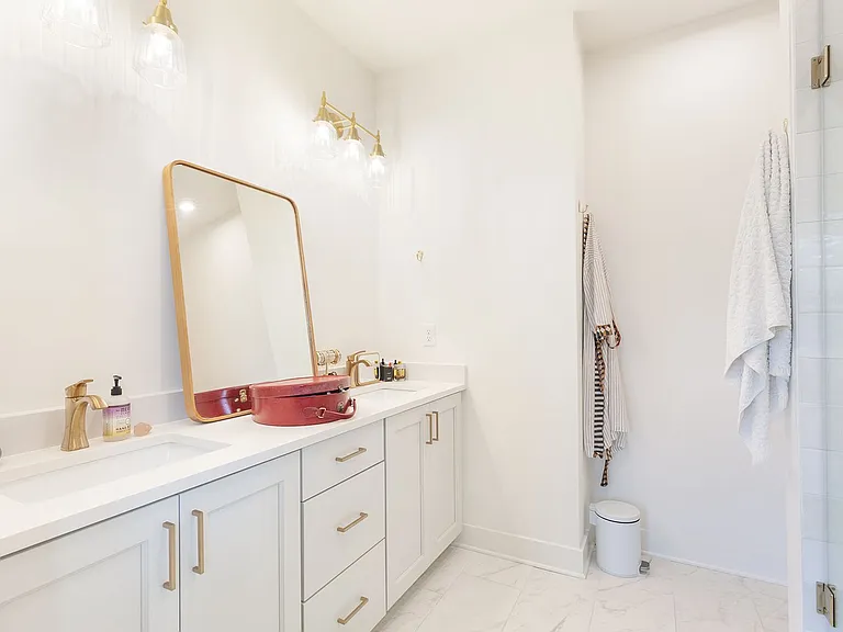 1210 Zebrawood Ct SE — Photo 7
