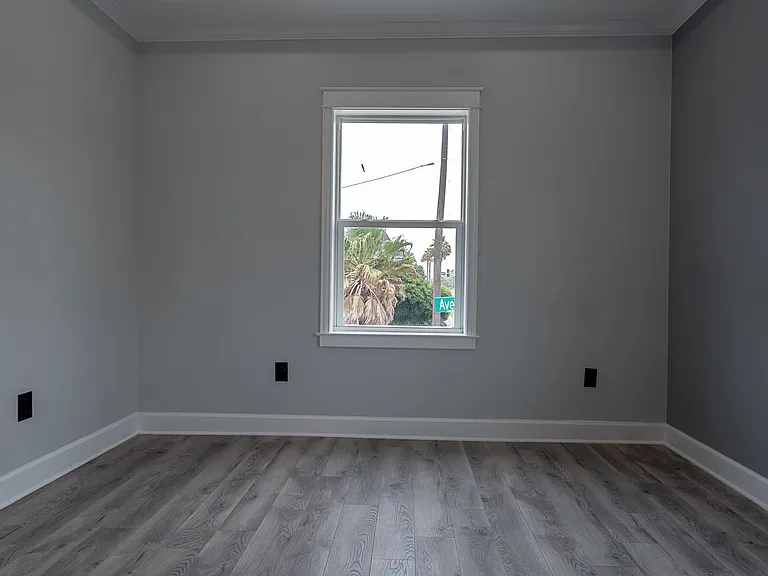 1801 Rosenberg — Photo 42