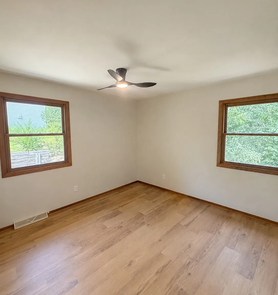 3 bed, 1500 sqft, $2,200 — Photo 4