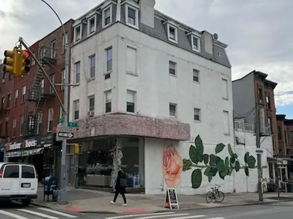 320 11th St, Brooklyn, NY 11215