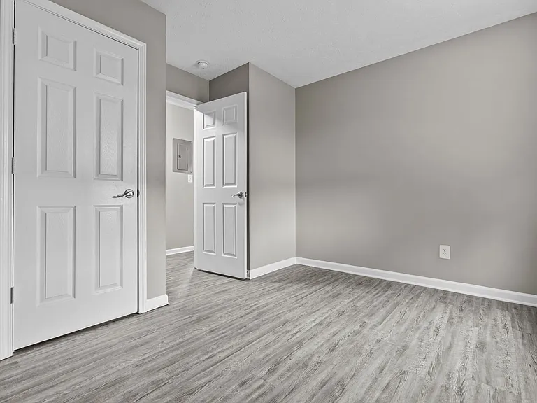 345 Bypass Plaza Dr — Photo 7