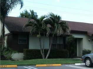 274 Beaver Dam Ct, Royal Palm Beach, FL 33411