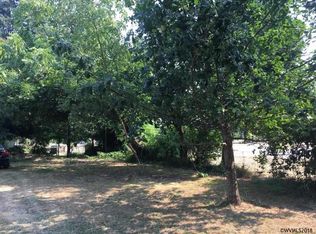 30979 7th St, Lebanon, OR 97355