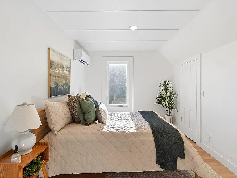 2036 Placer St — Photo 18