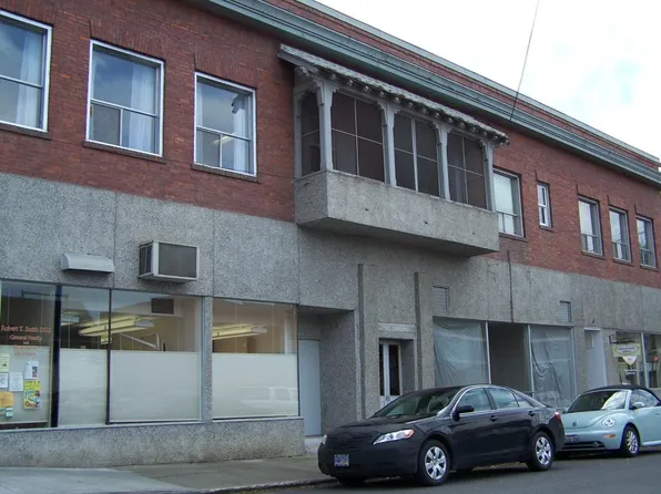 112 1/2 E Spring St APT G, Colfax, WA 99111